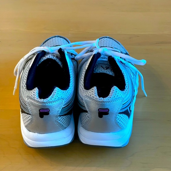 NWOT - FILA  SCULPT-N-TONE ATHLETIC SHOES - Picture 2 of 4